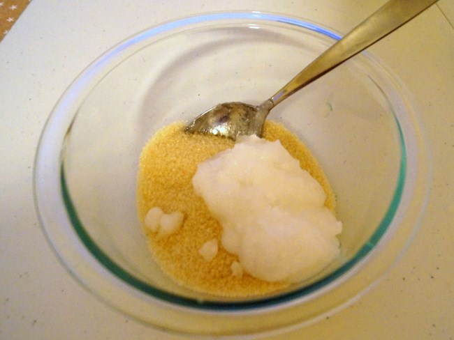 mix-your-diy-sugar-scrub (650 x 488)