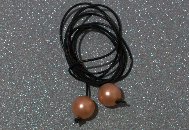 Anthropologie inspired pearl and leather lariat tutorial