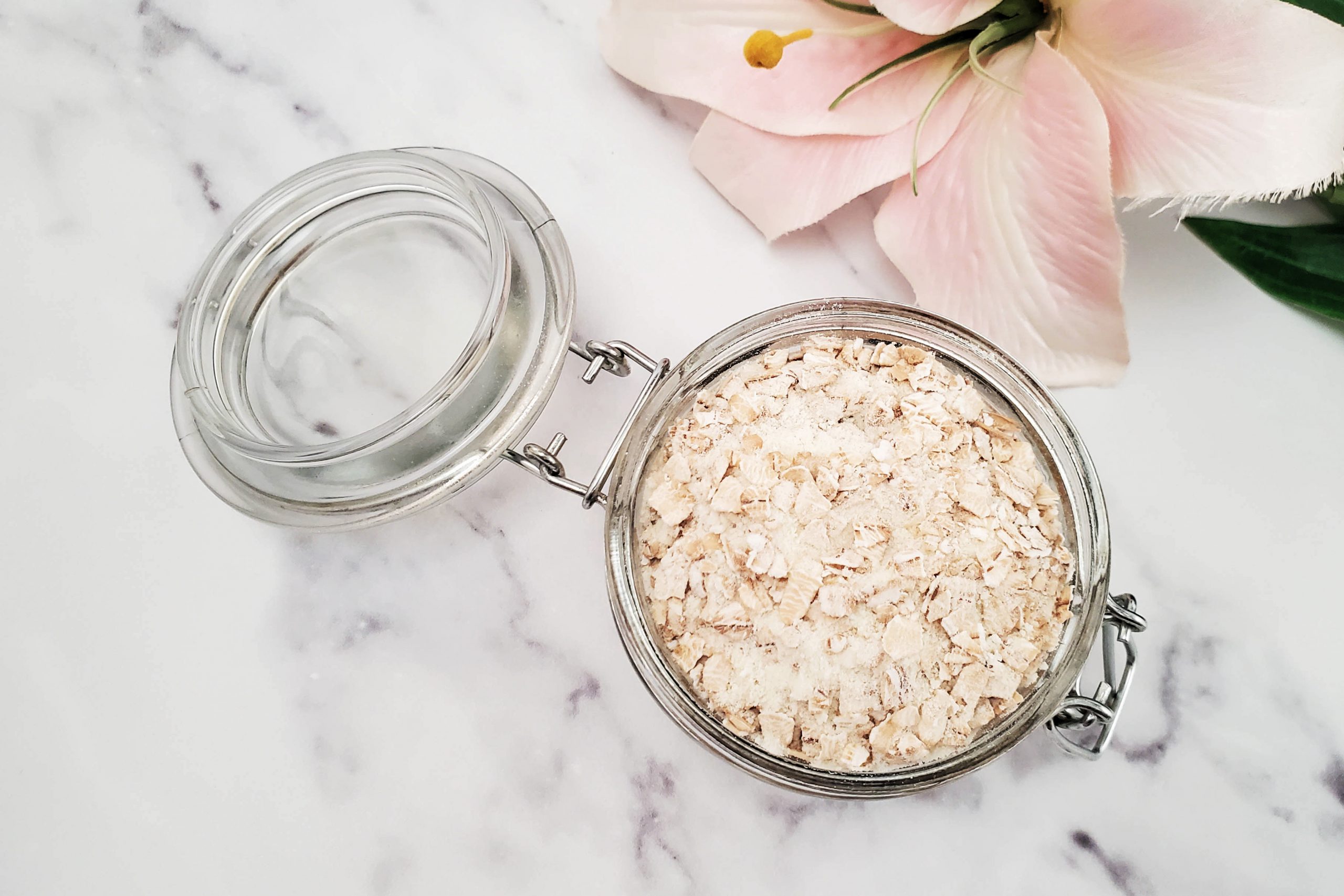 DIY Soothing Oatmeal Milk Bath tutorial