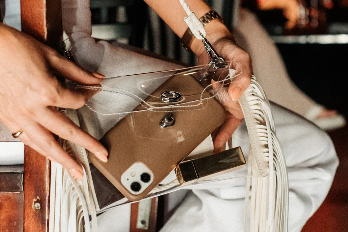 Clear Bag with Fringe  Clear bags, Diy leather gifts, Clear bag diy