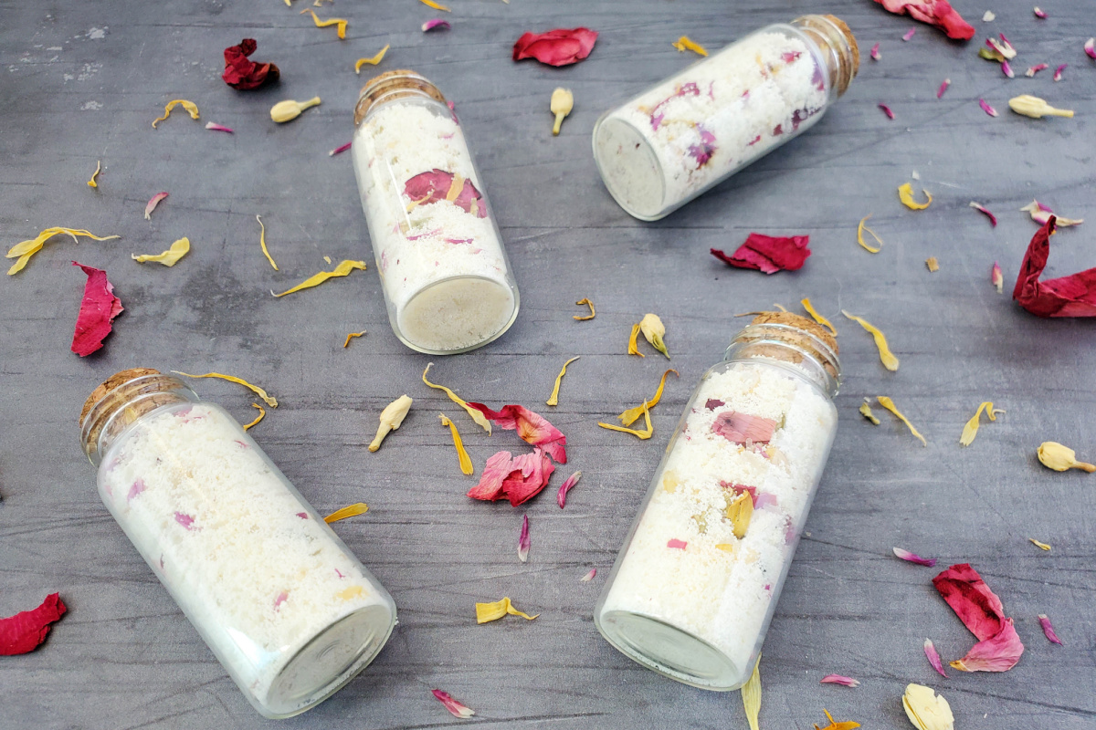 milk and honey floral bath soak