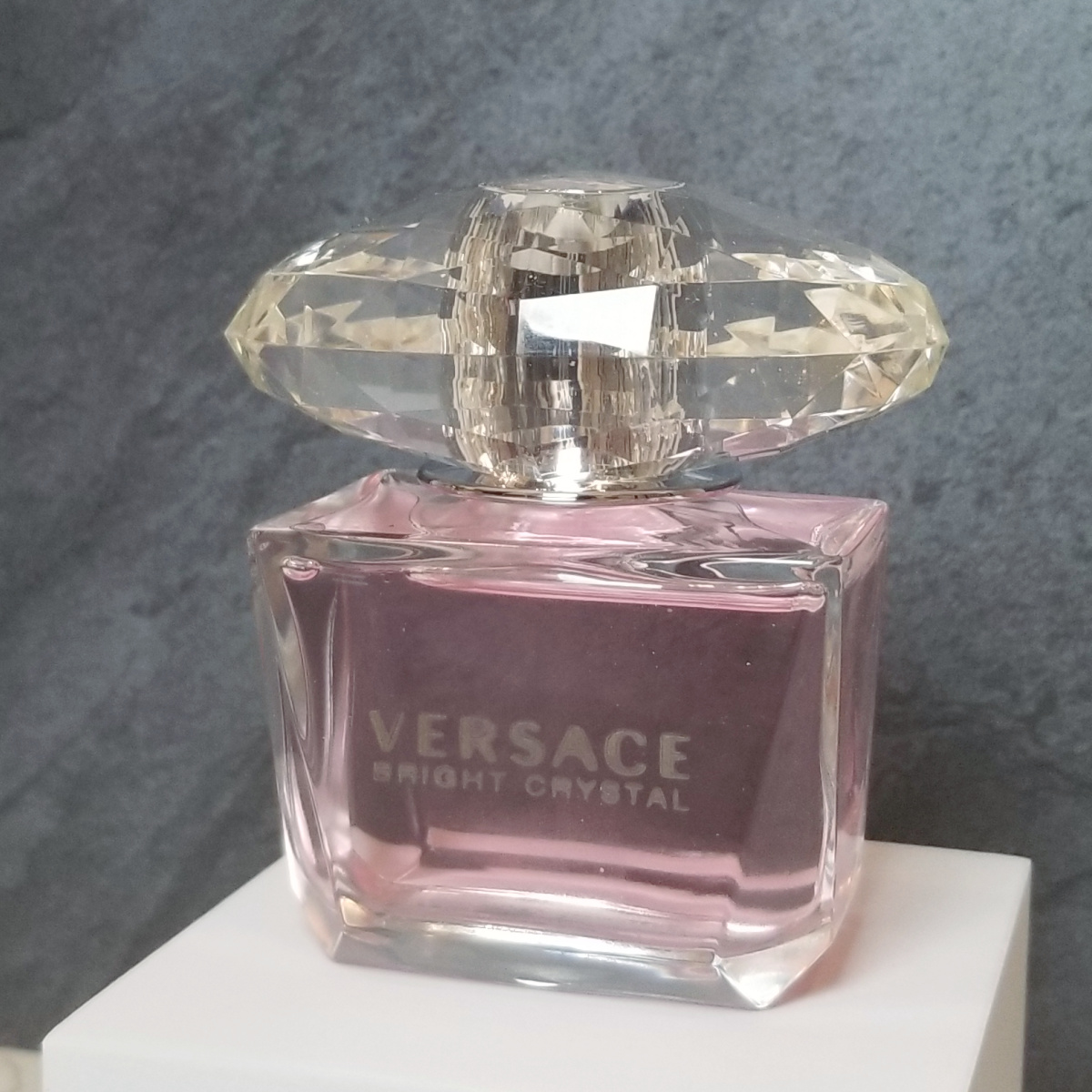versace bright crystal perfume bottle sq