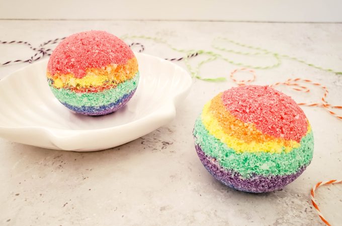 DIY Rainbow bath bombs