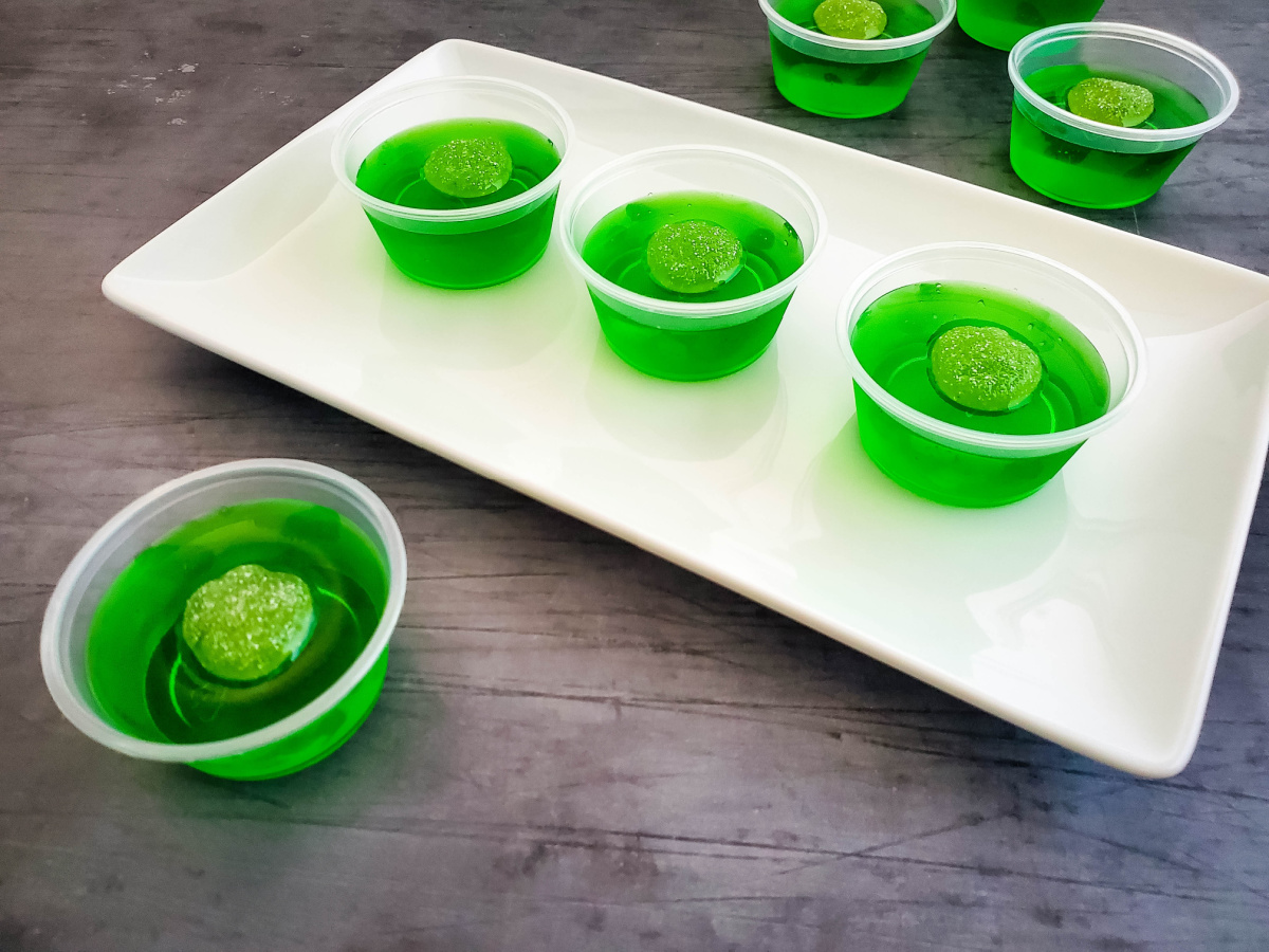 sour apple jello shots