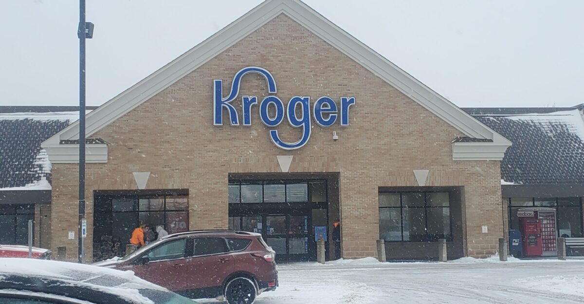 Chain food store