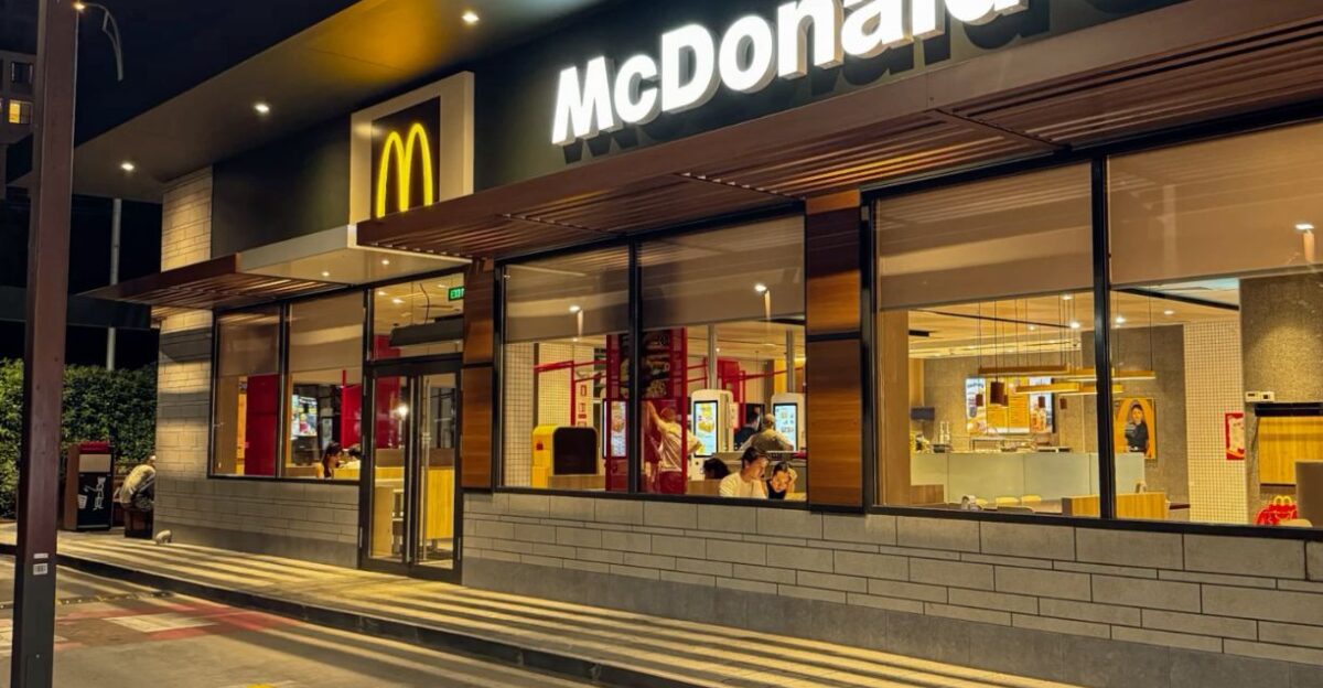 McDonald s by Mirne Berends