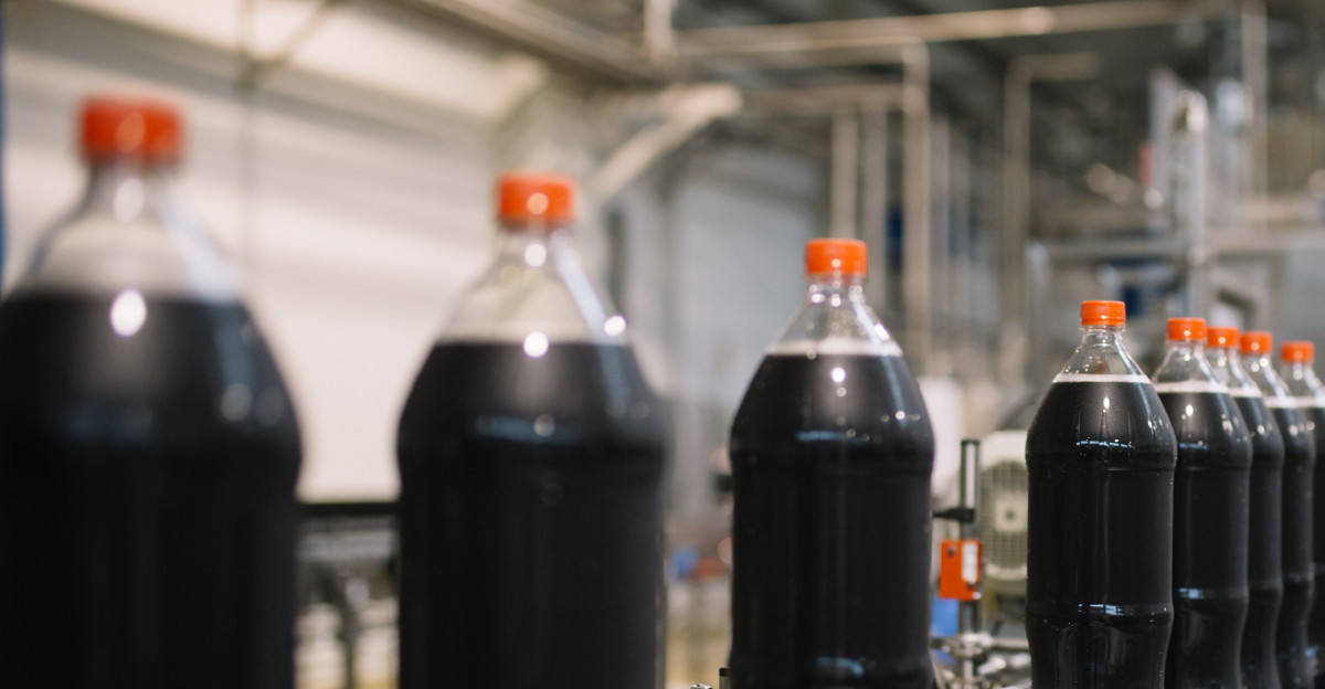 Coca-Cola Bottler Digitizes Manufacturing Processes with AWS AWS