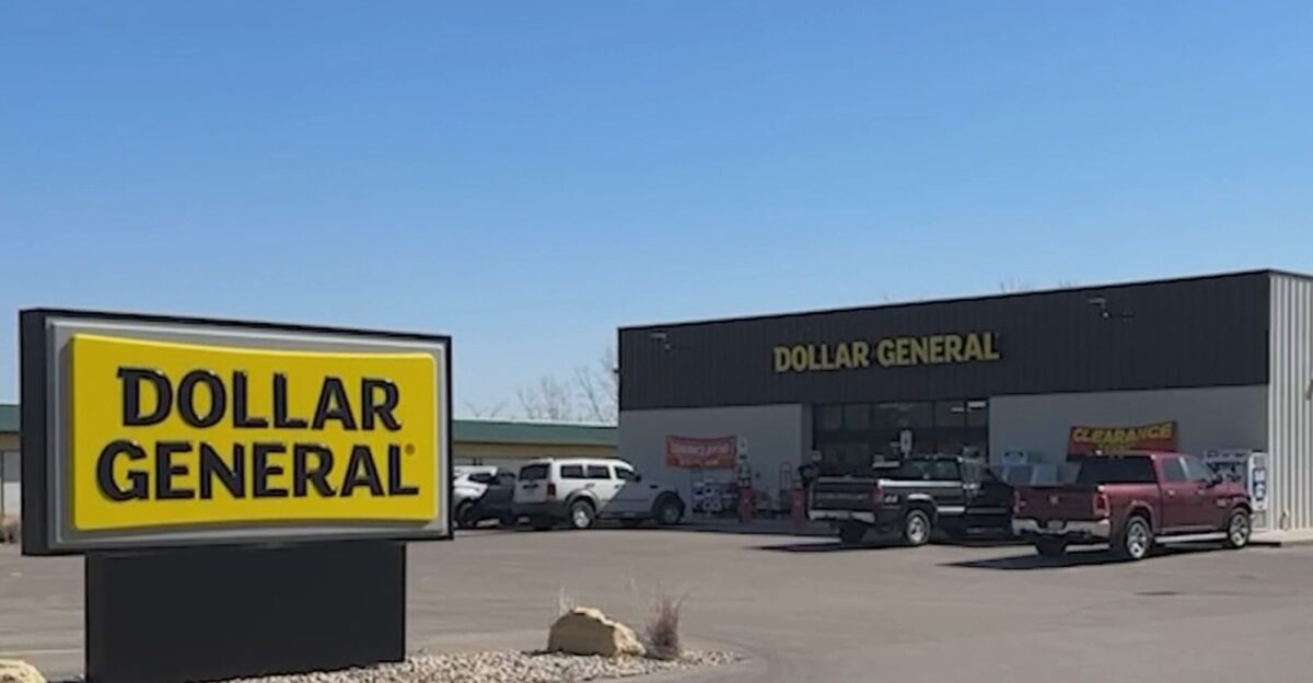 Dollar General store briefly shuts down after entire staff quits over 7- day work weeks lack of appreciation by Pinterest Preview nypost com