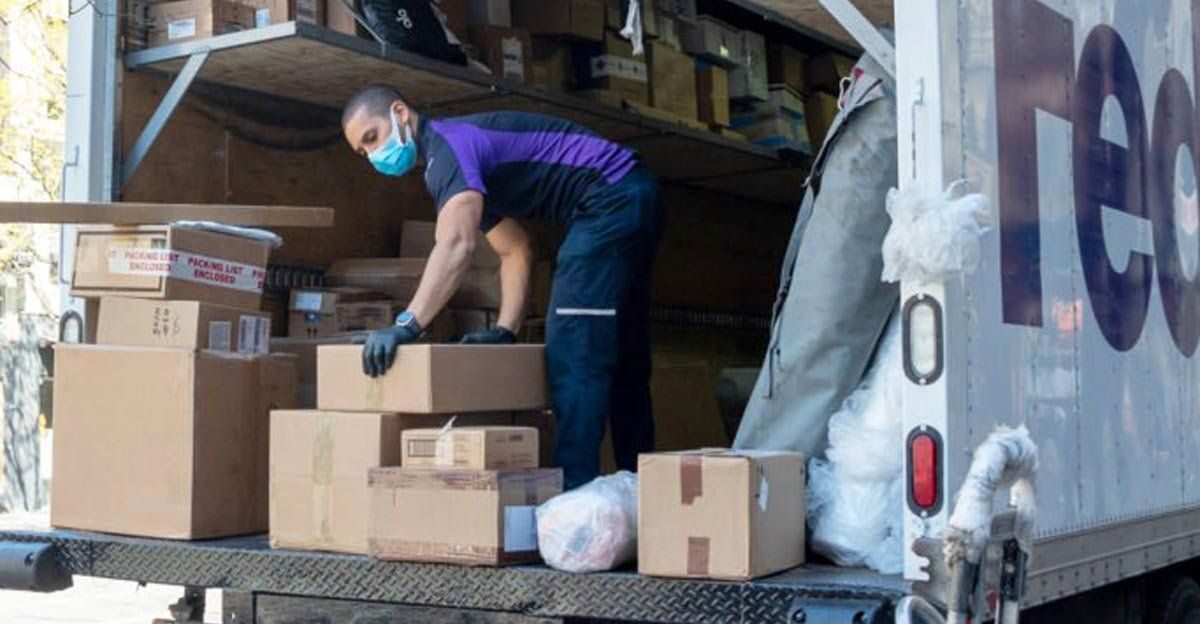 Things FedEx Drivers Won t Tell You by Alan Wragg