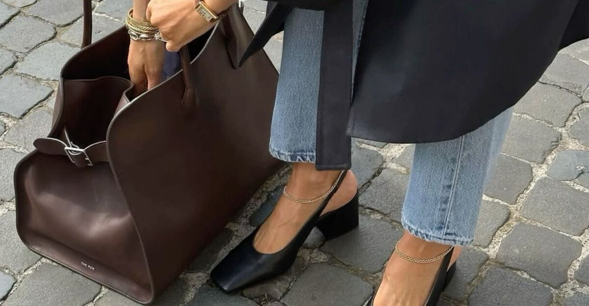 Claire Rose Margaux The Row by Bertschmann Cynthia