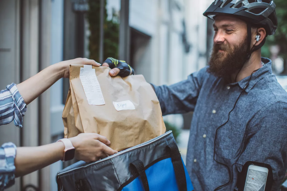 Food delivery and takeout like DoorDash and GrubHub is on the rise - Vox by Leo Flint