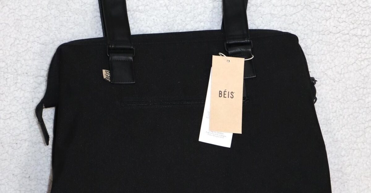 Beis Women s Bag by Depop