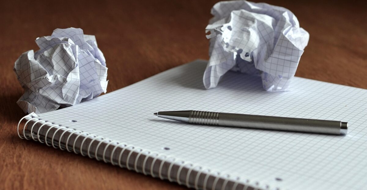 notes paper ball of paper memo office write down spiral binding datailaufnahme note idea discard planning decline notes memo idea idea idea idea idea planning planning planning planning