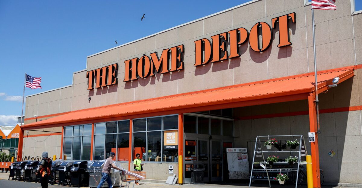 Home Depot issues a warning about the economy CNN Business